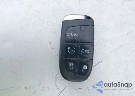 2015 Chrysler 300C z USA, uszkodzony, nr VIN 2C3CCAEG4FH766161